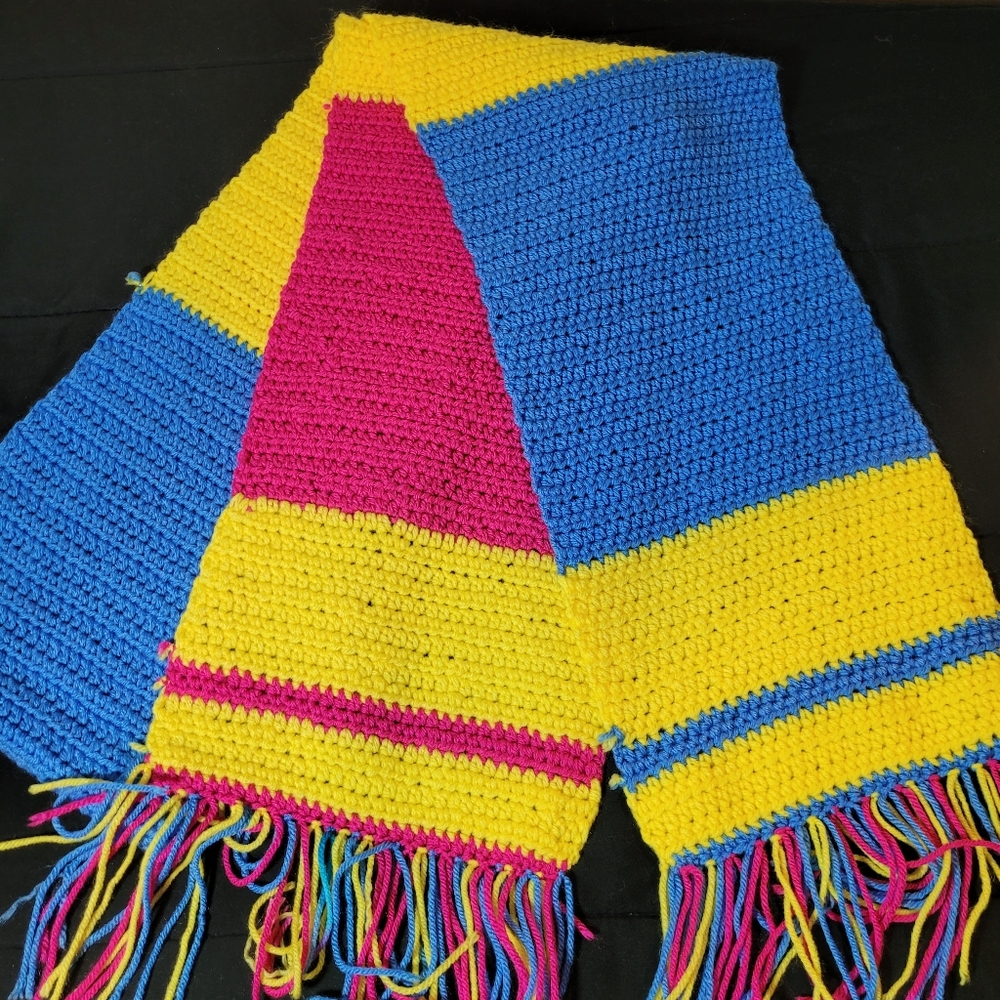 Handmade scarf - Picture 5 of 5